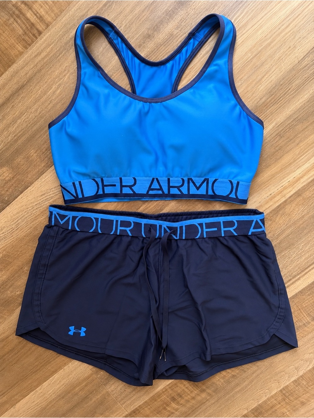 Under Armour Matching Sports Bra & Running Shorts Workout Set - Size Small